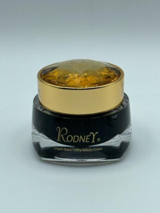 Black Truffle Skin Care Cream for Wrinkles, Discoloration & Firmness - 15g