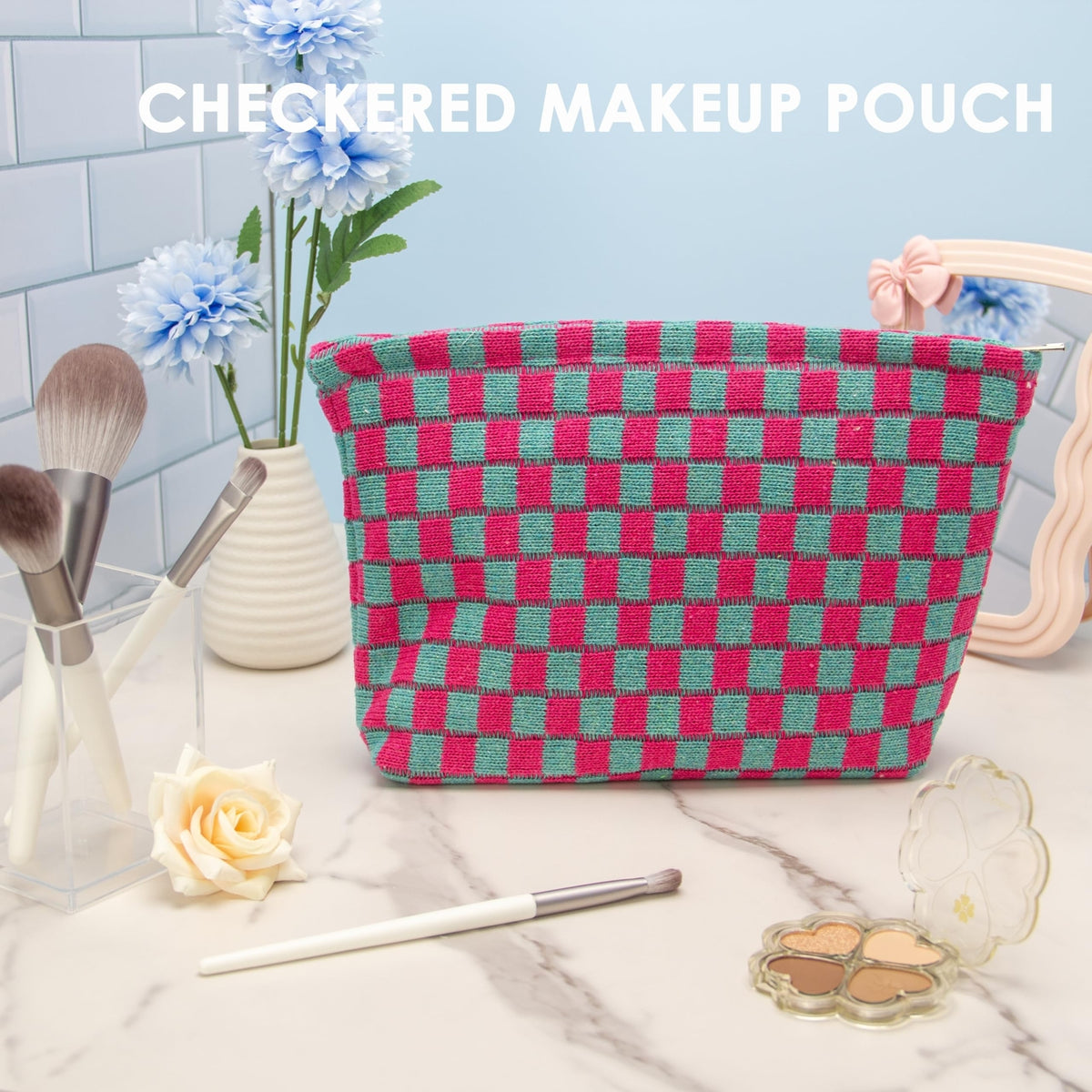 Large Checkered Makeup Bag with Zipper, Cosmetic Travel Pouch for Women