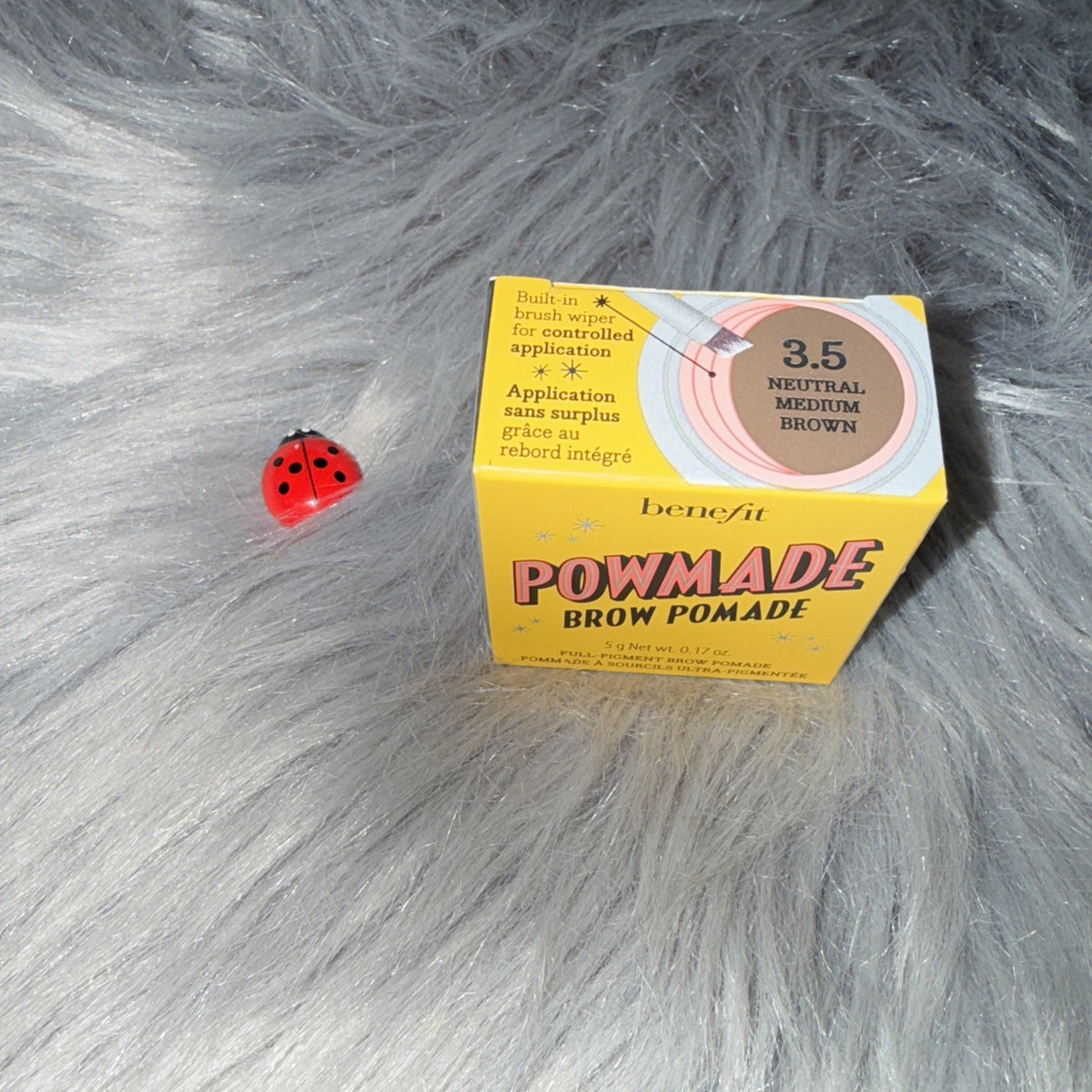 Benefit Powmade Brow Pomade 3.5 Neutral Medium Brown - Waterproof & Long-Lasting