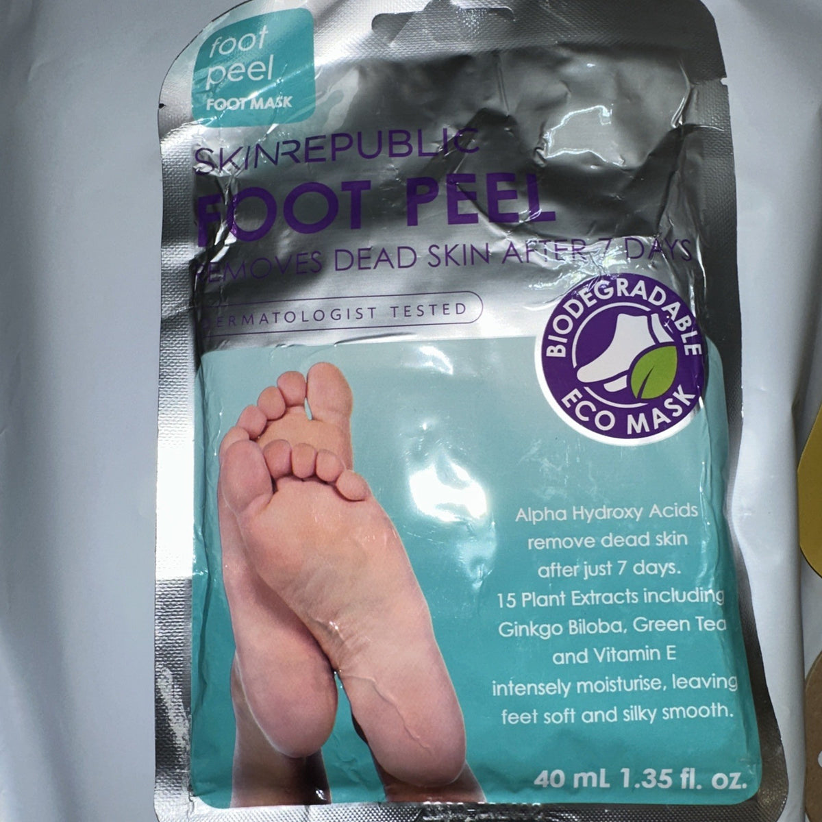 Foot Peel Mask with Alpha Hydroxy Acids and Plant Extracts - Skin Republic