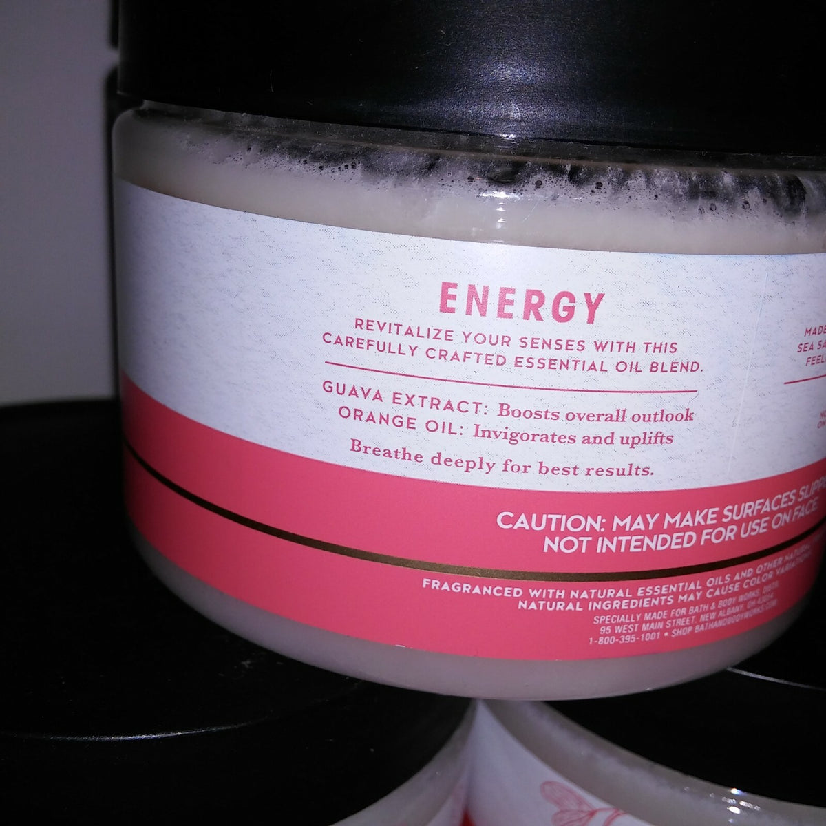 Set of 3 Sea Salt Body Scrubs with Aromatherapy Guava Orange – Energy & Exfoliation