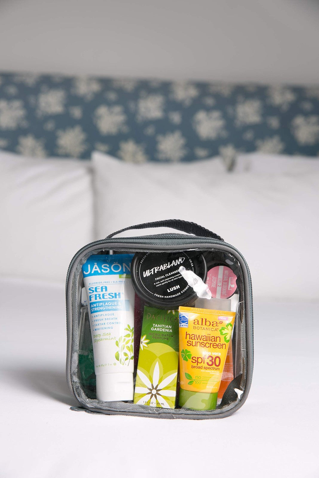 Clear TSA Approved Travel Toiletry Bag for Carry-On, Quart Size Pouch