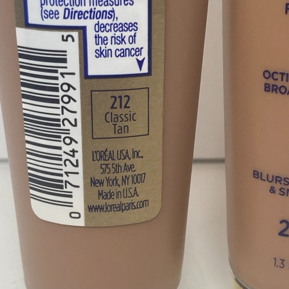 Loreal Visible Lift Blur Foundation Set - Shade #212 Classic Tan Discontinued