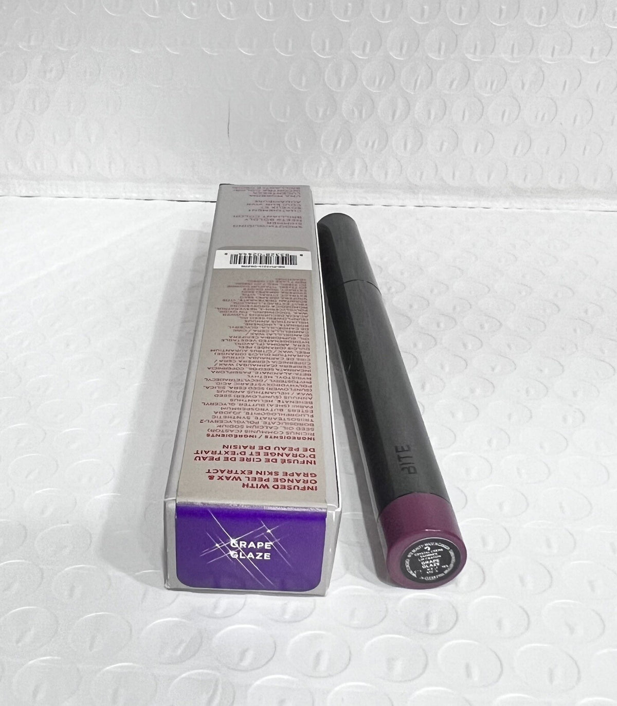 Grape Glaze Lip Crayon - Shimmer Lipstick for a Natural Glossy Finish