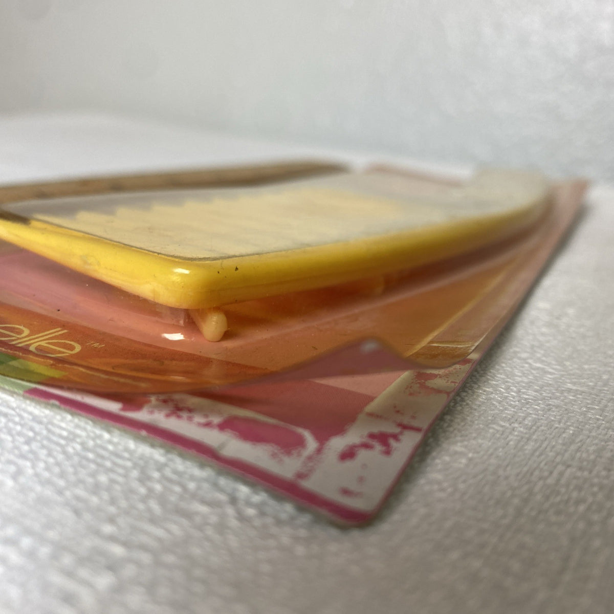 Vintage Belle Wide Tooth Comb Set - 1980s NOS Peach Hair Accessories