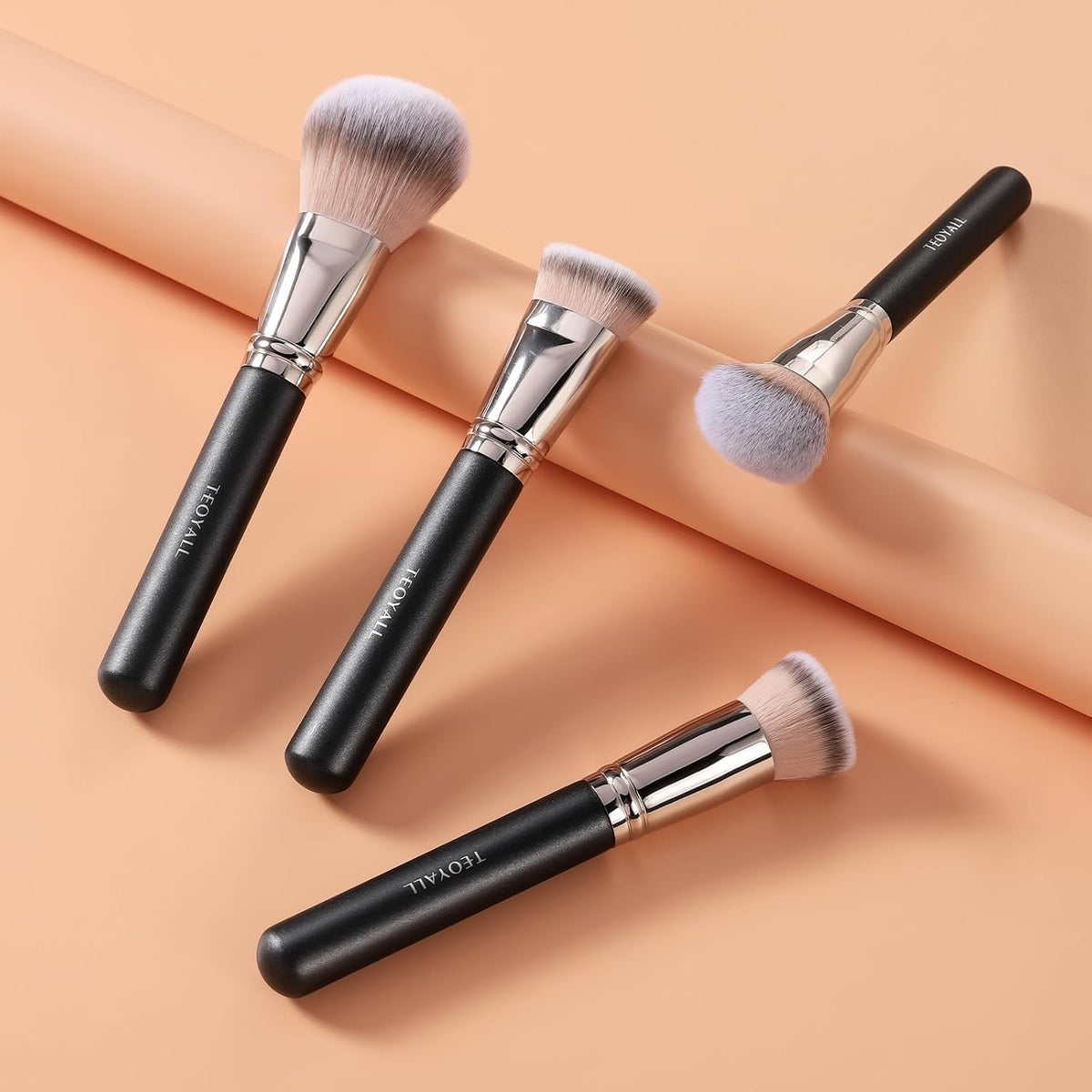 Dense Flat Top Foundation Brush for Liquid and Powder Makeup