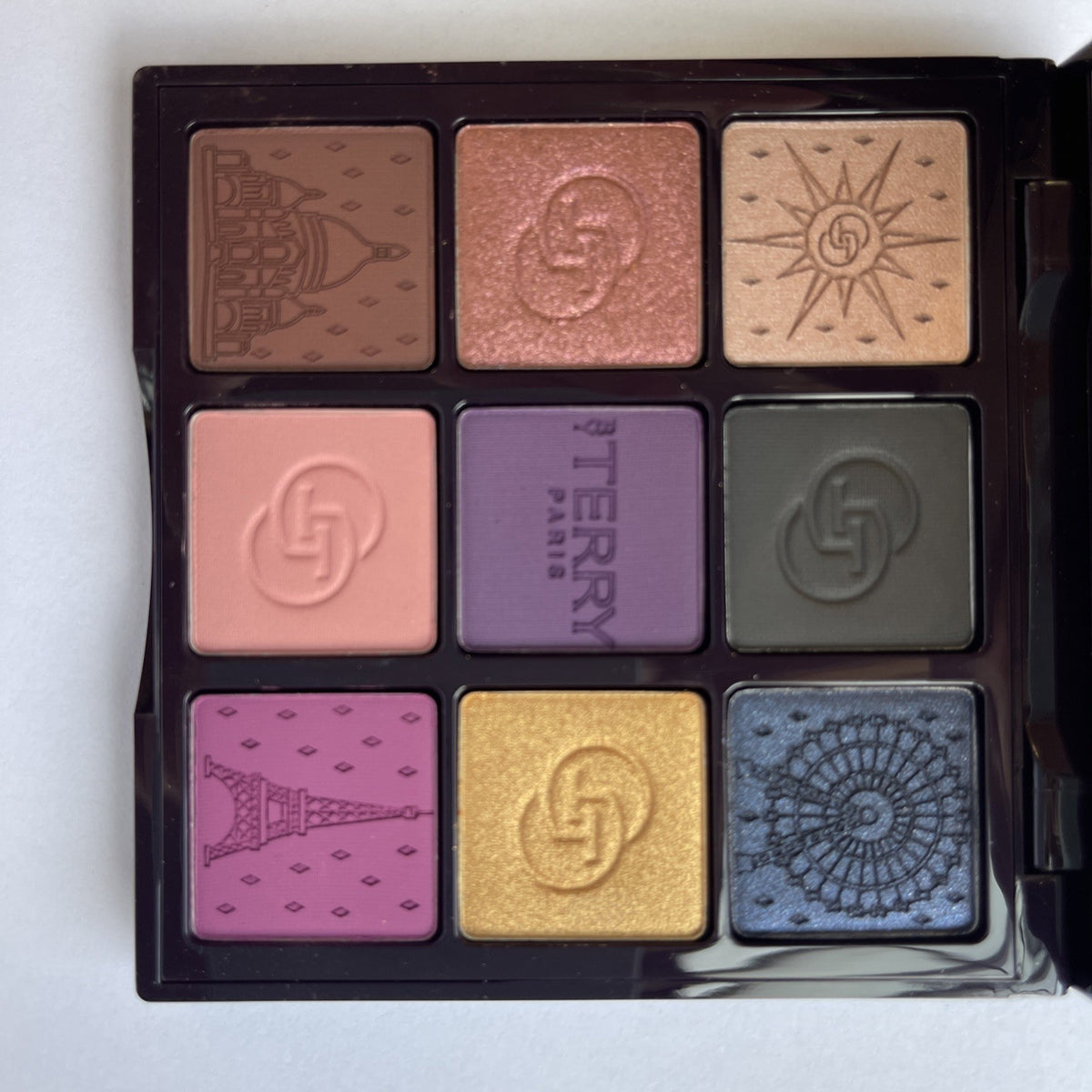 Eyeshadow Palette 9 Colors Matte to Metallic - Opulent Star