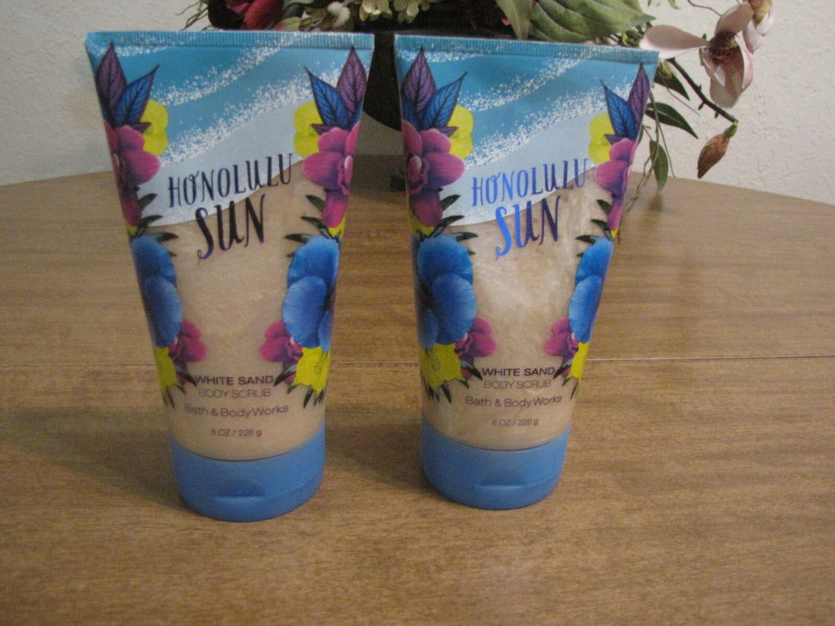 BATH & BODY WORKS HONOLULU SUN WHITE SAND SCRUB LOT OF 2