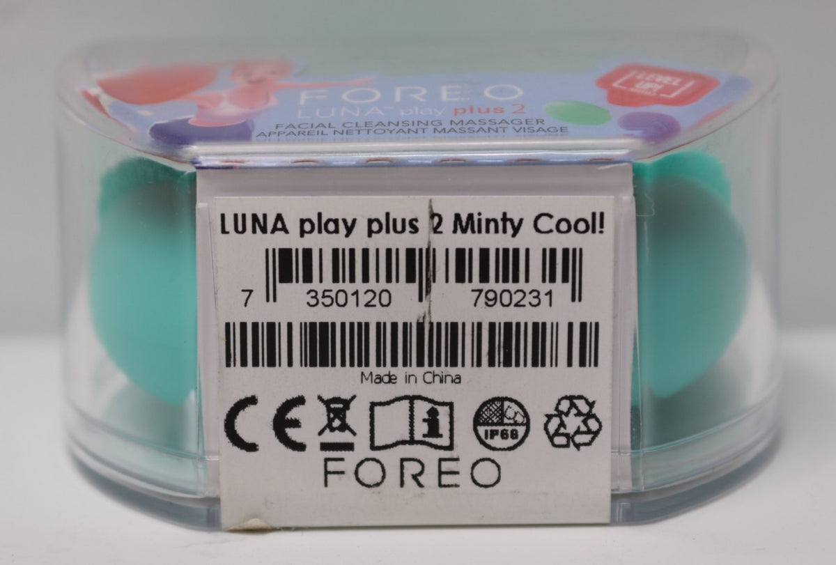 FOREO LUNA Play Plus 2 Silicone Facial Cleansing Device - Minty Cool