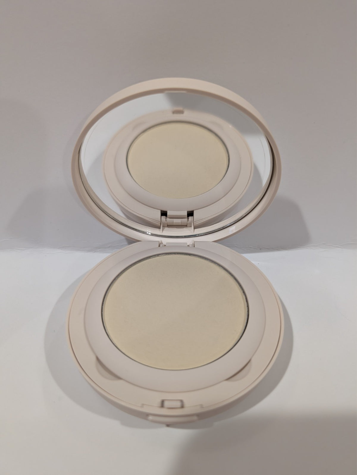 Translucent Pressed Setting Powder Ultra Blur Matte Face Powder 0.22 Oz