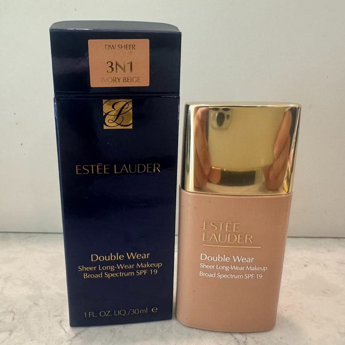 Estee Lauder Double Wear Sheer Long Wear Foundation SPF19 1oz – Multiple Shades