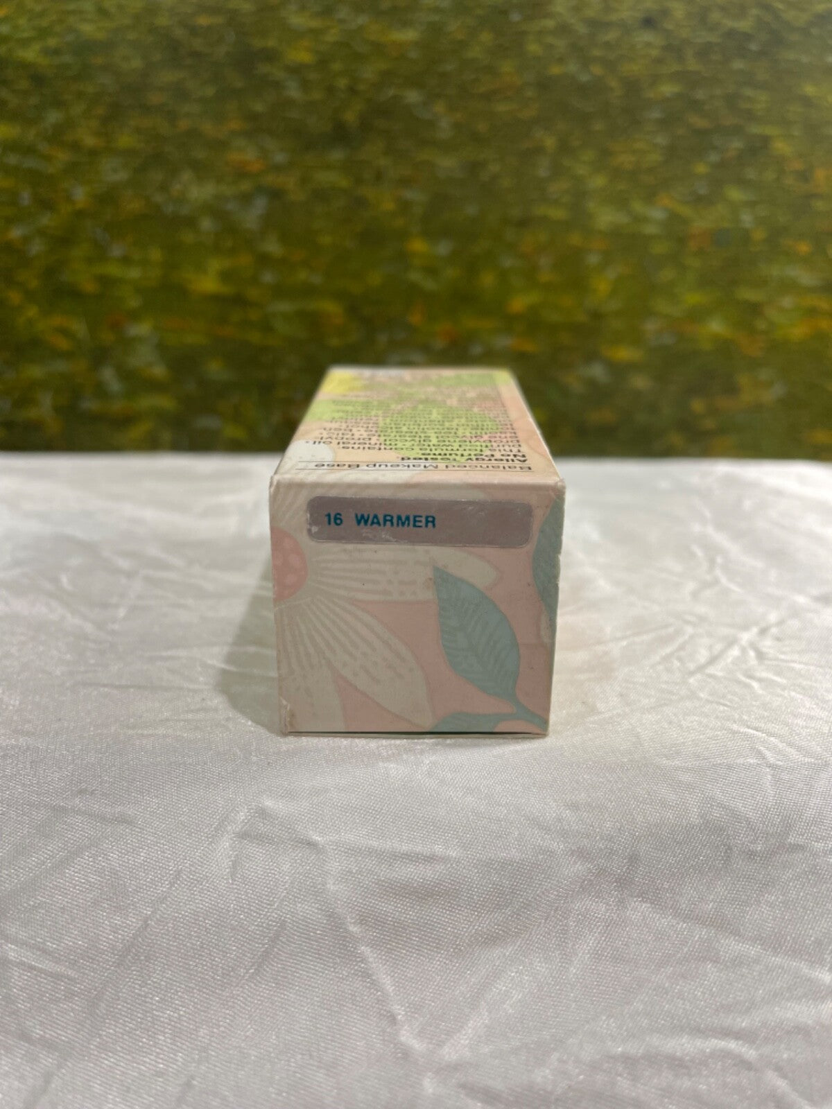 Clinique Balanced Makeup Base 1 fl oz in 16 Warmer - New with Box