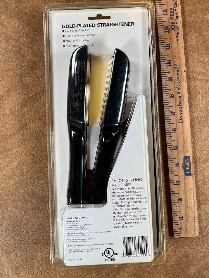 Vidal Sassoon High Heat Straightening and Smoothing Iron VS129C - Hair Styling Tool