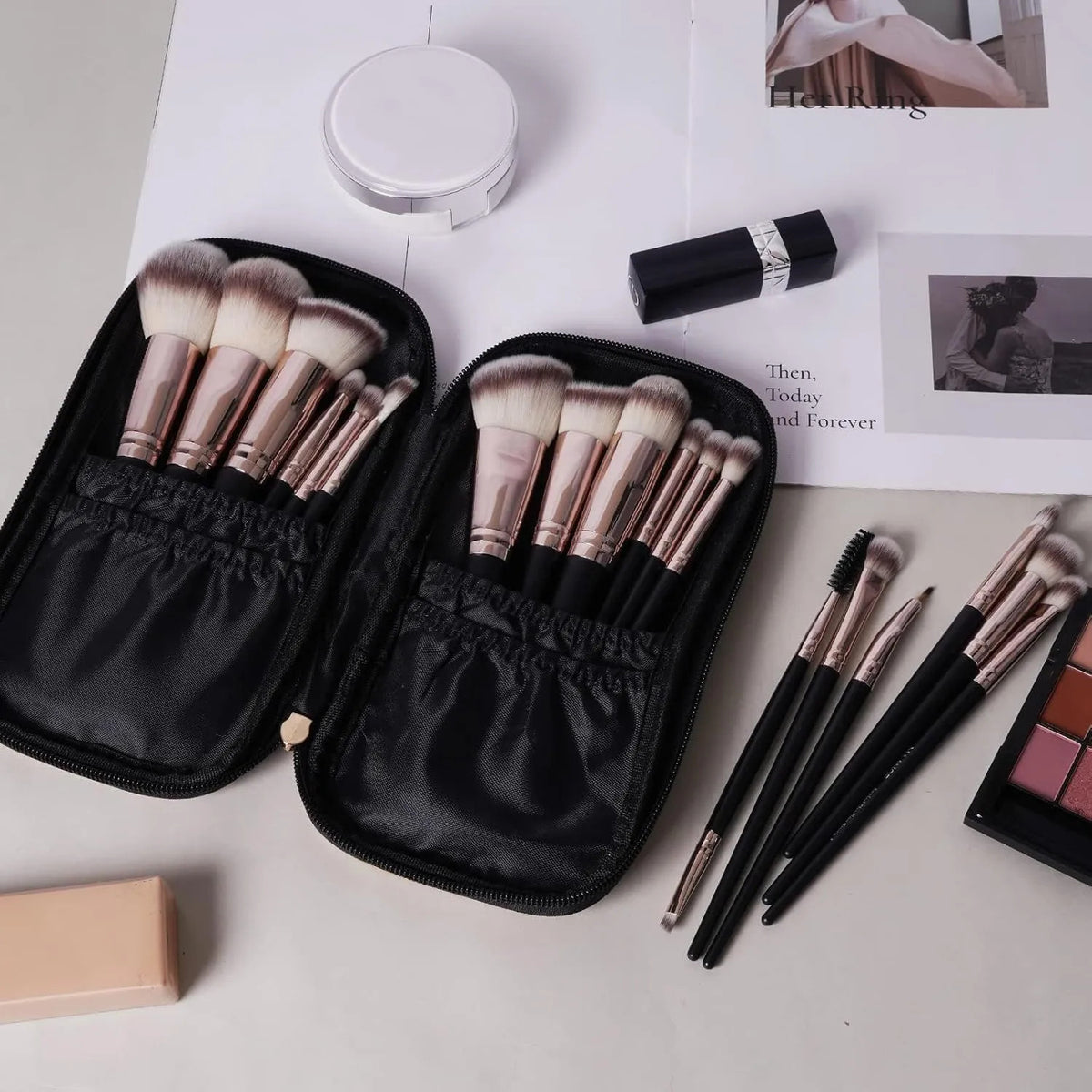 Professional 18-Piece Makeup Brush Set with Travel Case - Synthetic Face Kabuki Kit