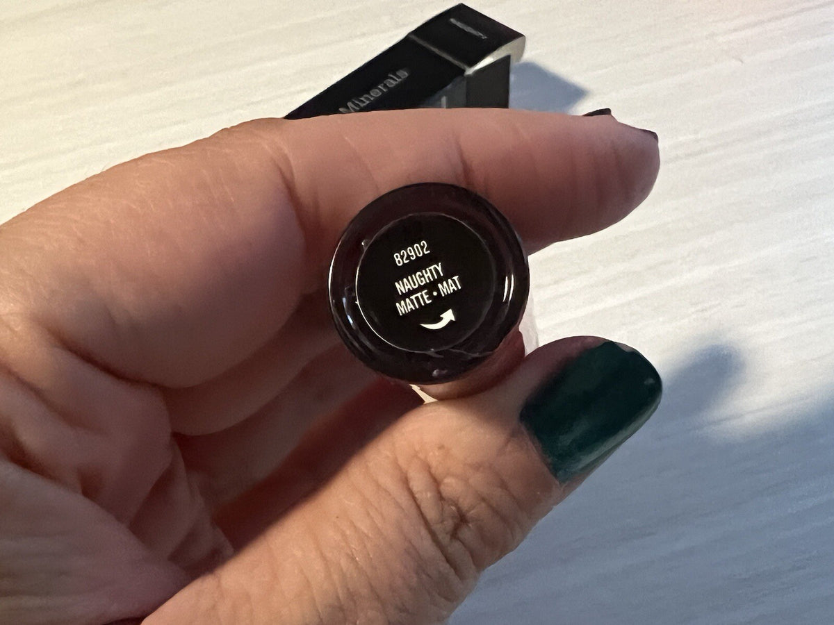 Liquid Matte Lipstick - Deep Oxblood Red, Long-Wearing & Moisturizing