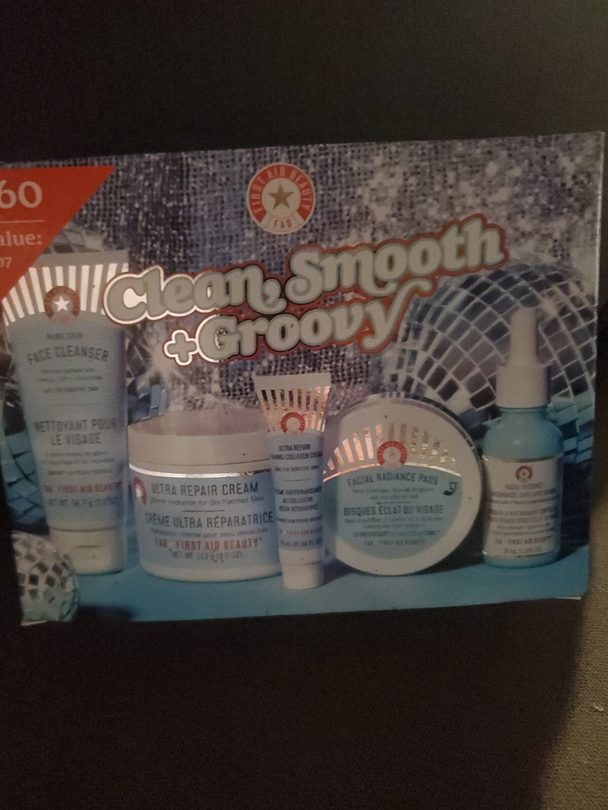 First Aid Beauty Fad Clean Smooth + Groovy 5-Piece Gift Set - Skin Care