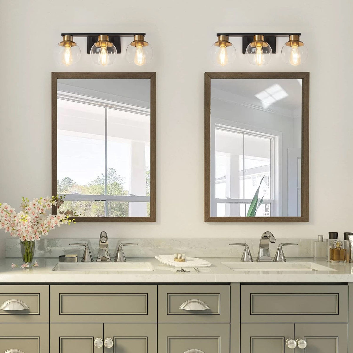 3-Light Bathroom Vanity Light Fixture in Black and Gold with Globe Glass Shades