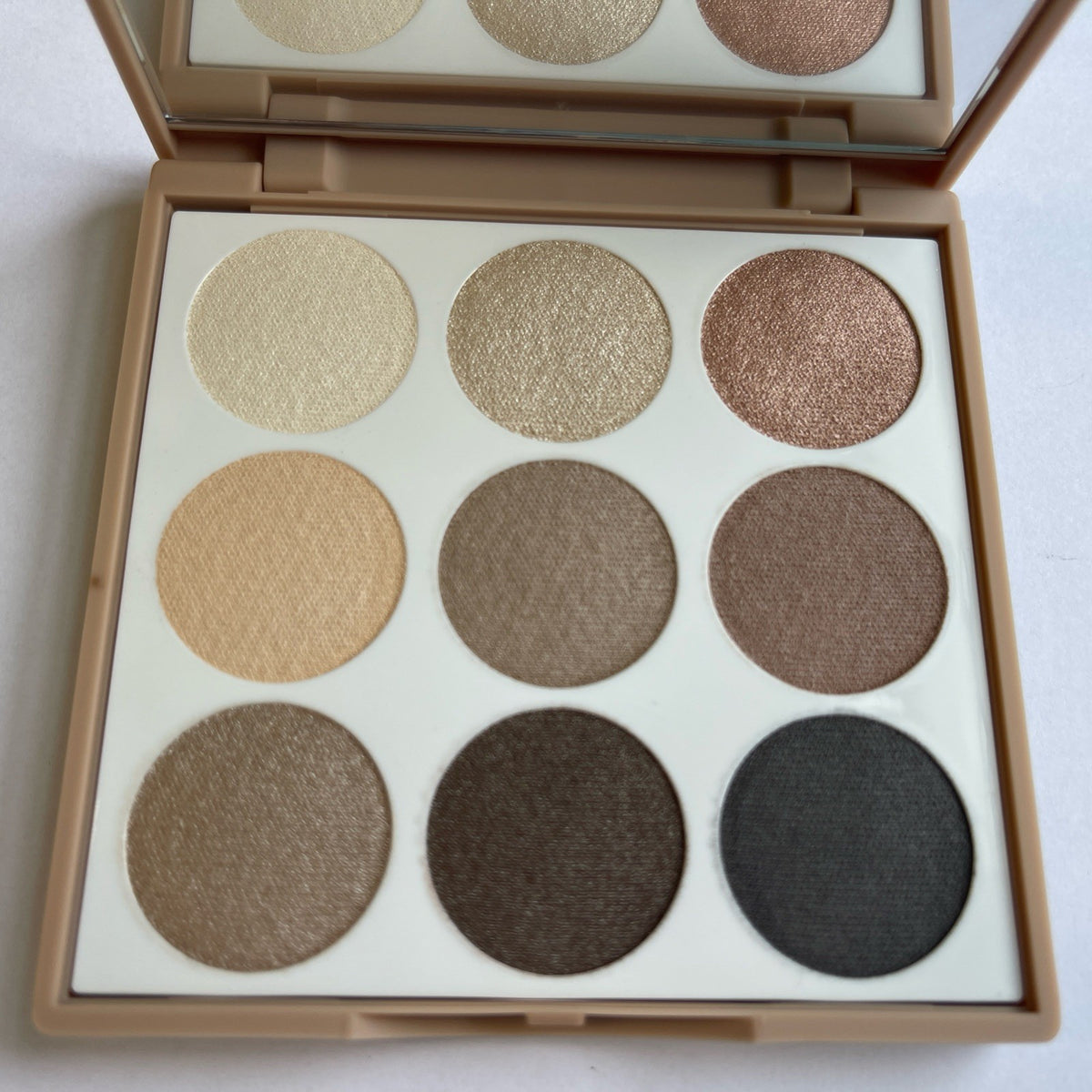 3INA Nude Eyeshadow Palette - Natural Makeup for Eyes