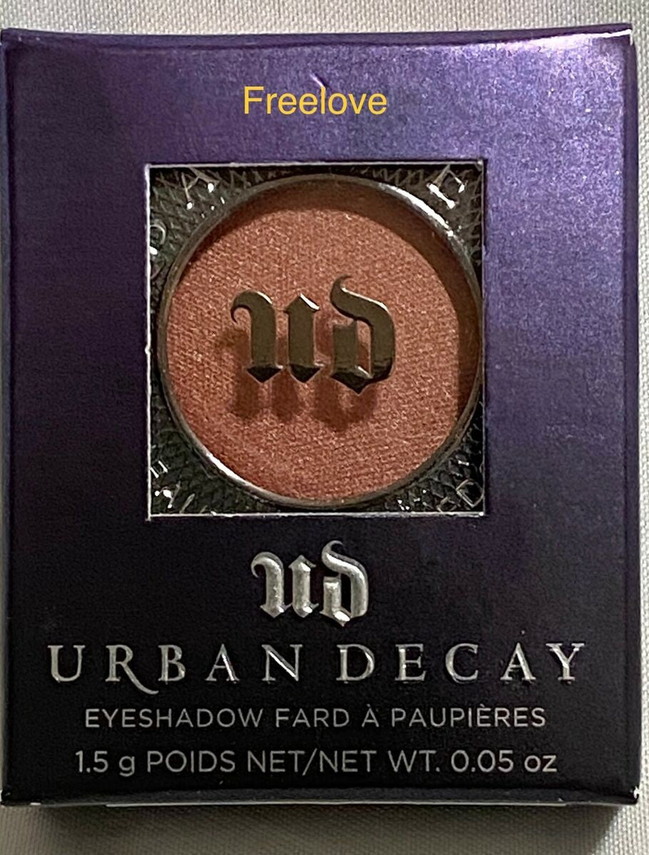 Urban Decay Eyeshadow Palette - Multiple Shades in Velvety Finish, 0.05oz