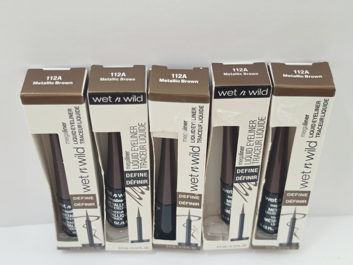 Liquid Eyeliner Metallic Cosmic Black 111A - Pack of 3