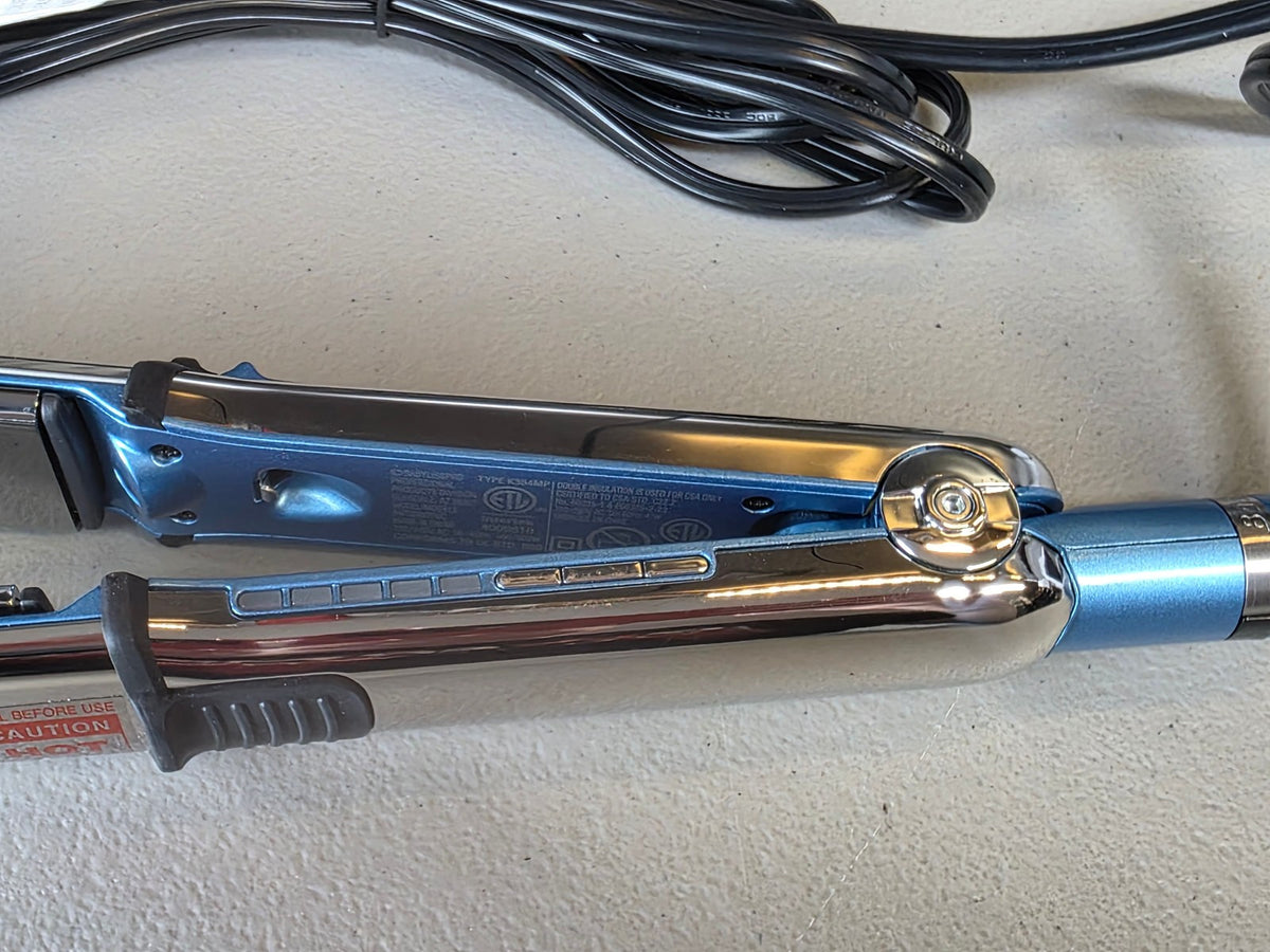 Nano Titanium Styling Iron 1.5 Inch Stainless Steel Flat Iron 465°F