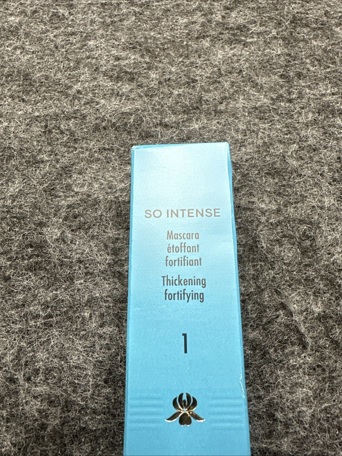 Volumizing Deep Black Mascara for Lash Definition - 7.5ml