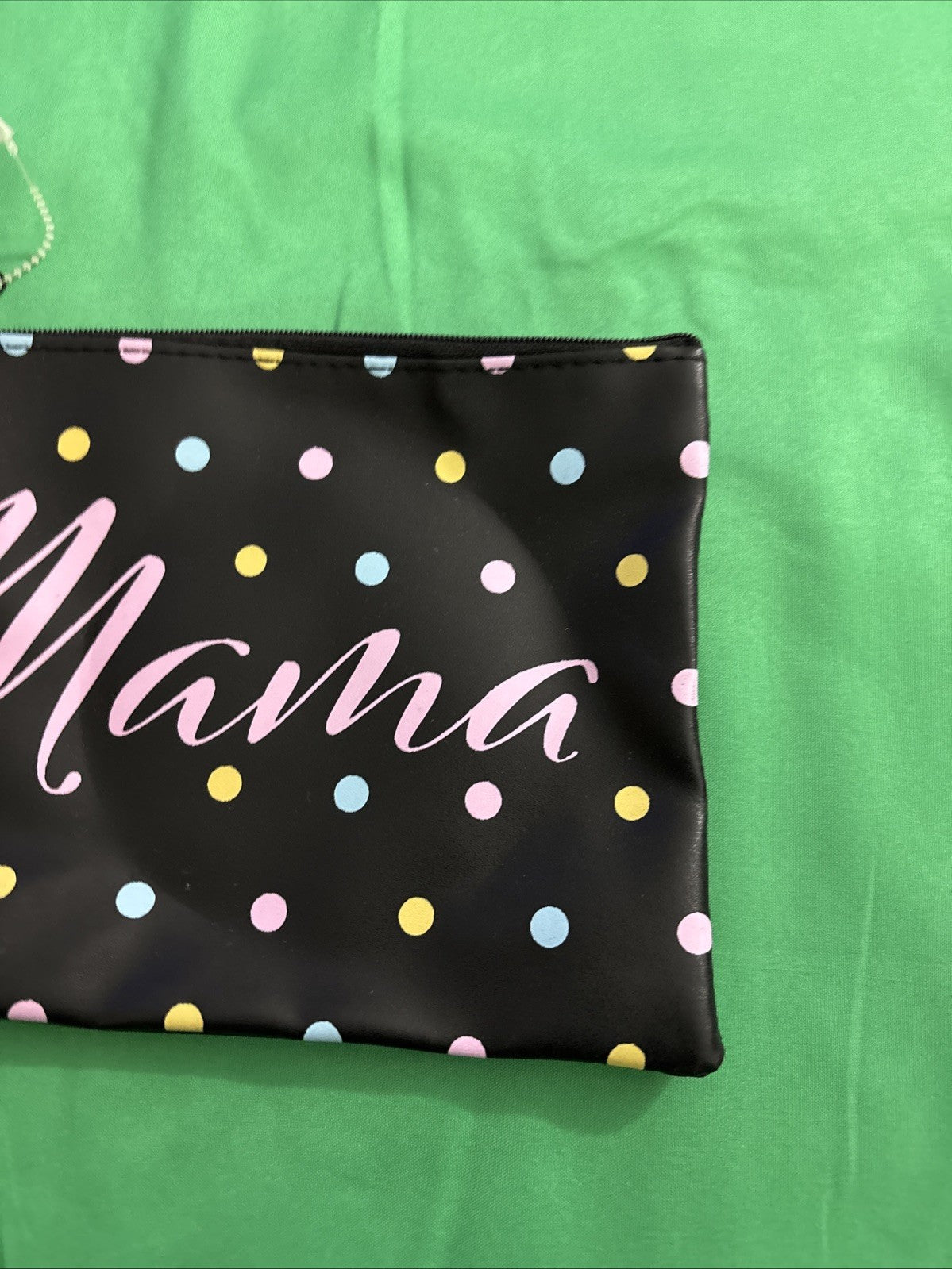Sassy + Chic Cosmetic Makeup Bag Mama - Black