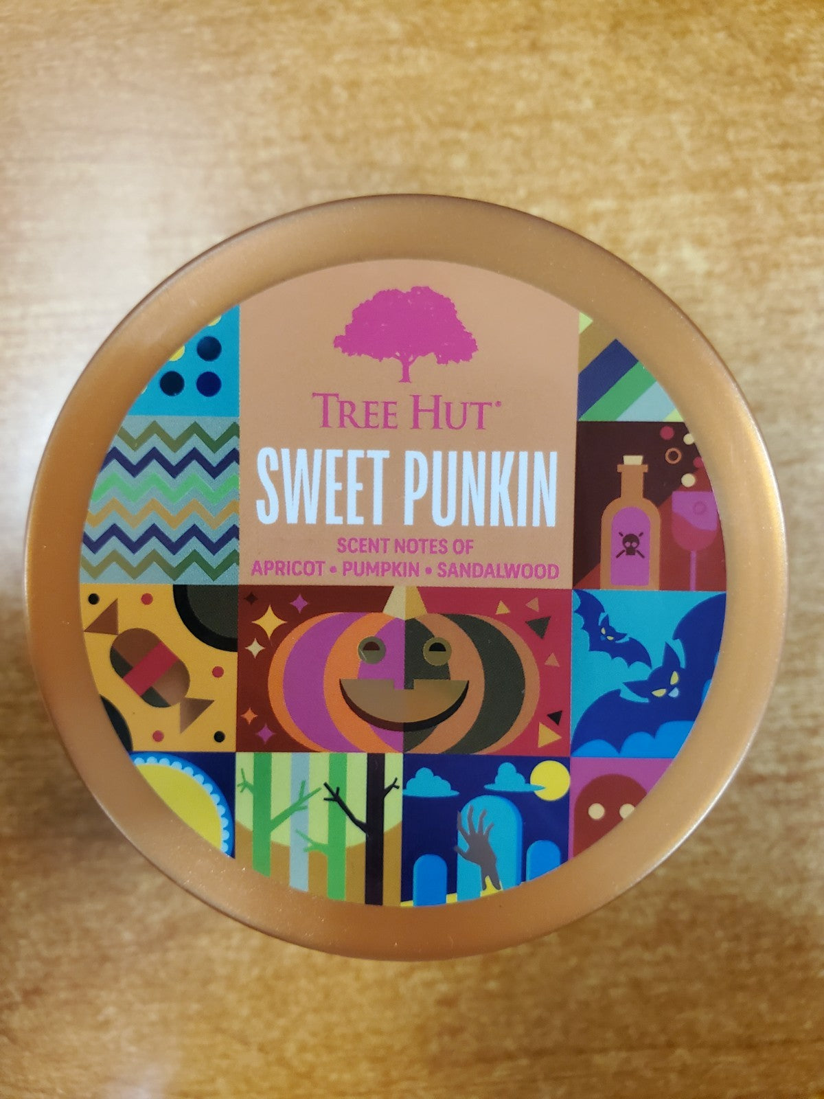 Tree Hut* Sweet Punkin* Shea Sugar Body Scrub 18 oz. (3967) E15B
