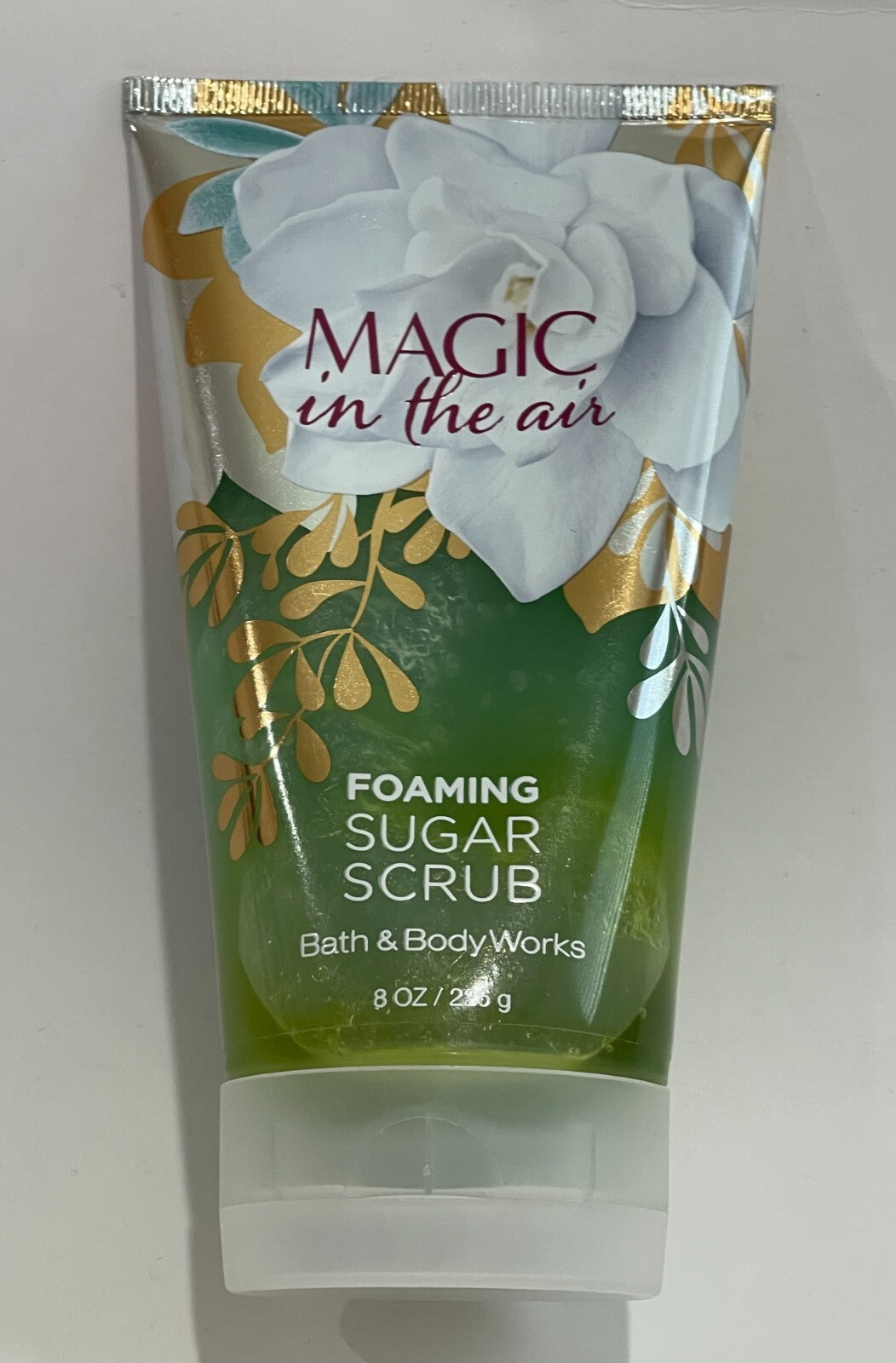 Bath & Body Works Magic In The Air Foaming Sugar Scrub 8 fl oz / 226