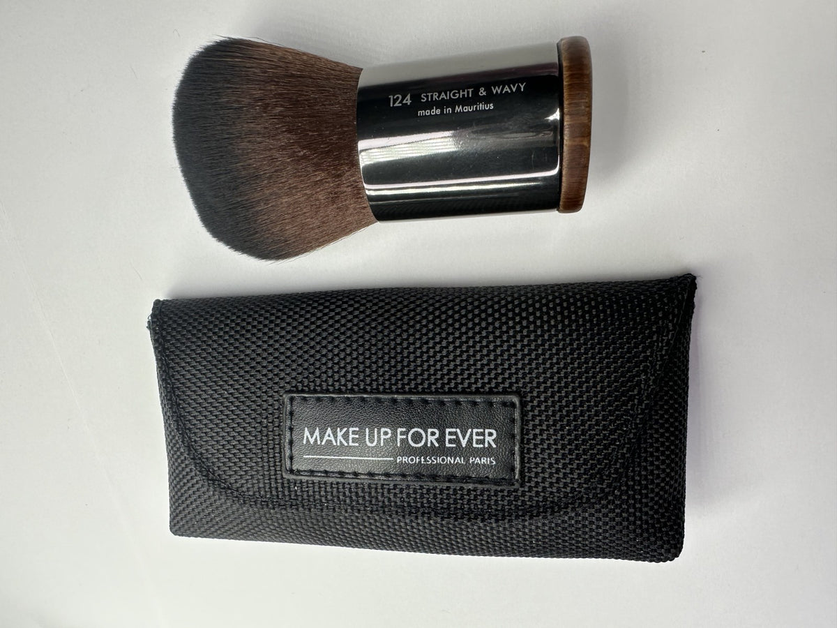 Large Kabuki Brush with Case - Makeup Brush for Face & Powder