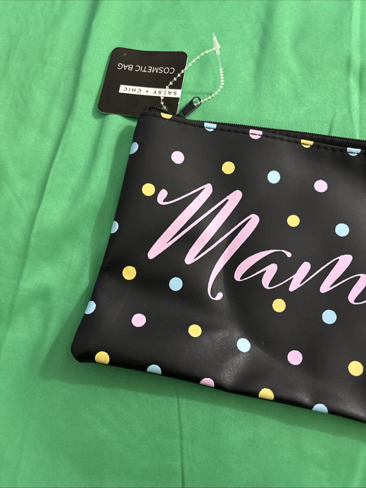 Sassy + Chic Cosmetic Makeup Bag Mama - Black