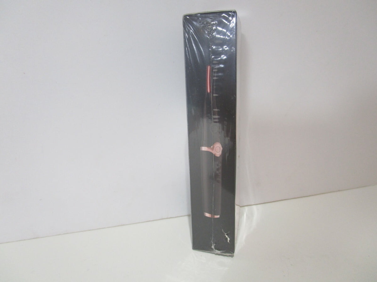 2-in-1 Eyelash Curler with Built-in Comb - Clip-Type Eyelash Styling Tool