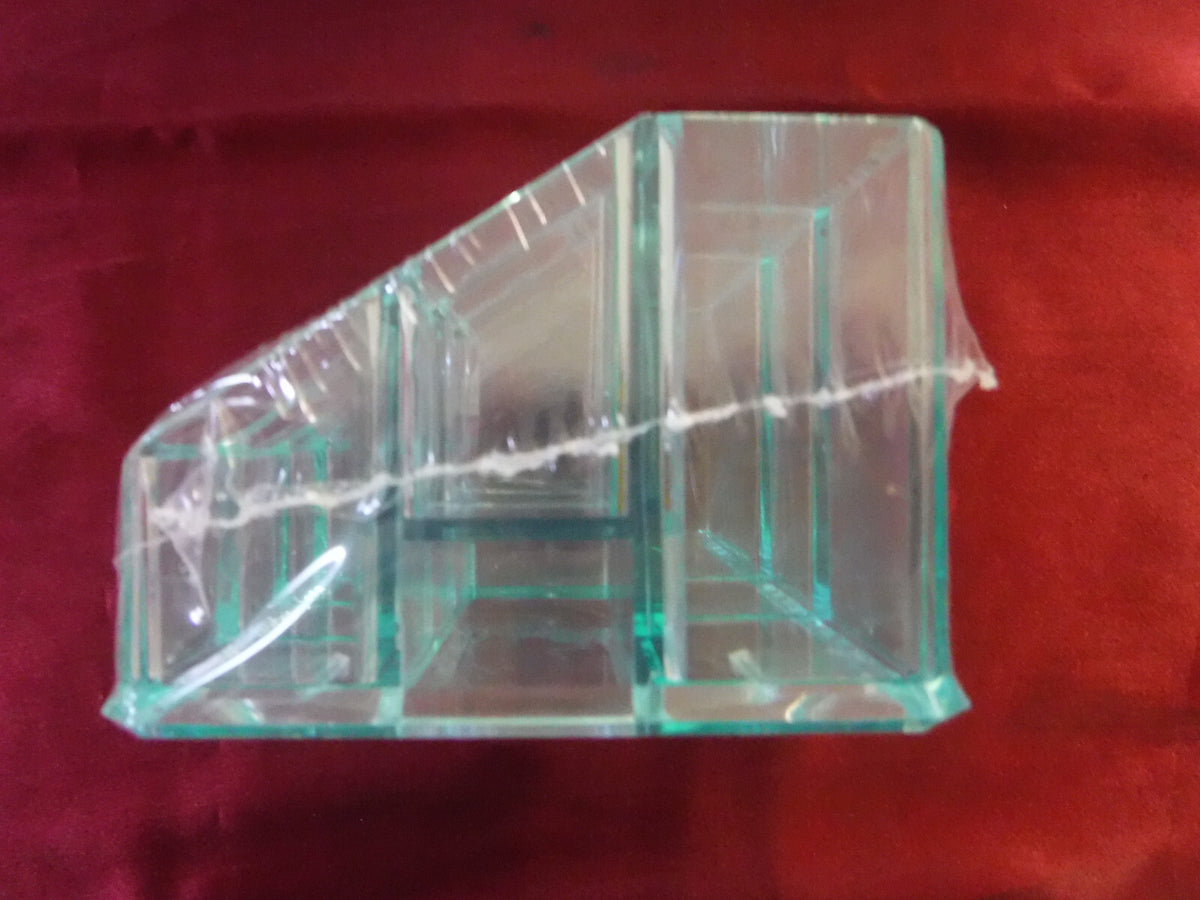9 Slot Plastic Desk Organizer for Cosmetics and Makeup Storage