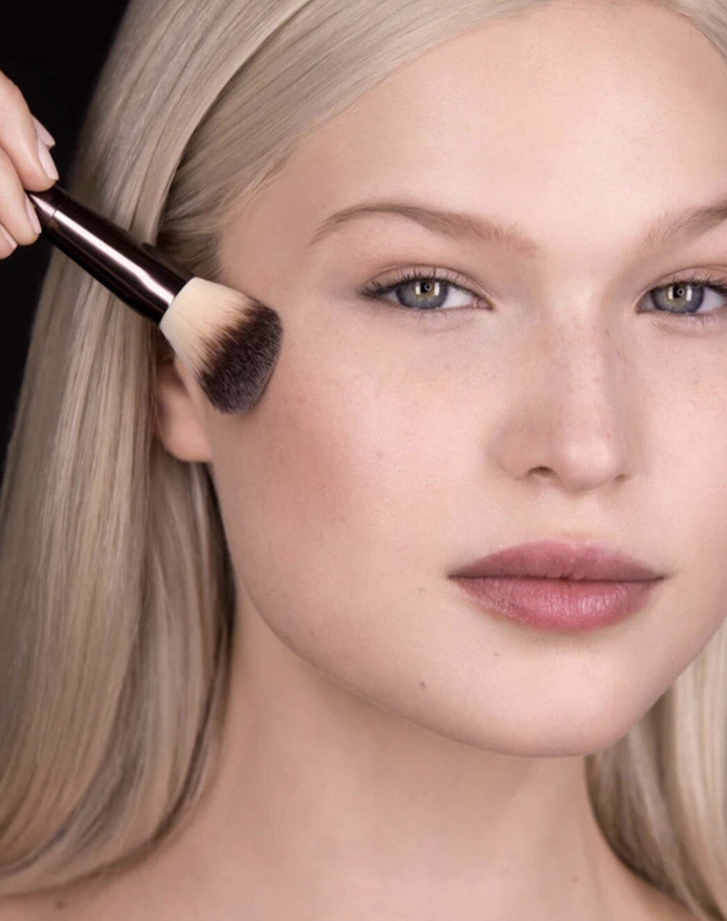 Hourglass Ambient Lighting Edit Dual-Ended Makeup Brush - Vegan, New