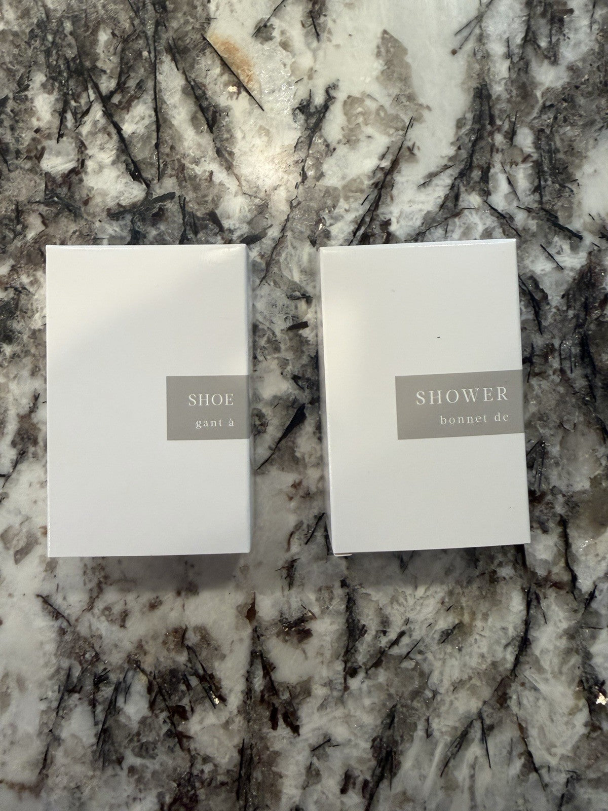 Gilchrist & Soames Shower Cap & Shoe Mittens Set - New