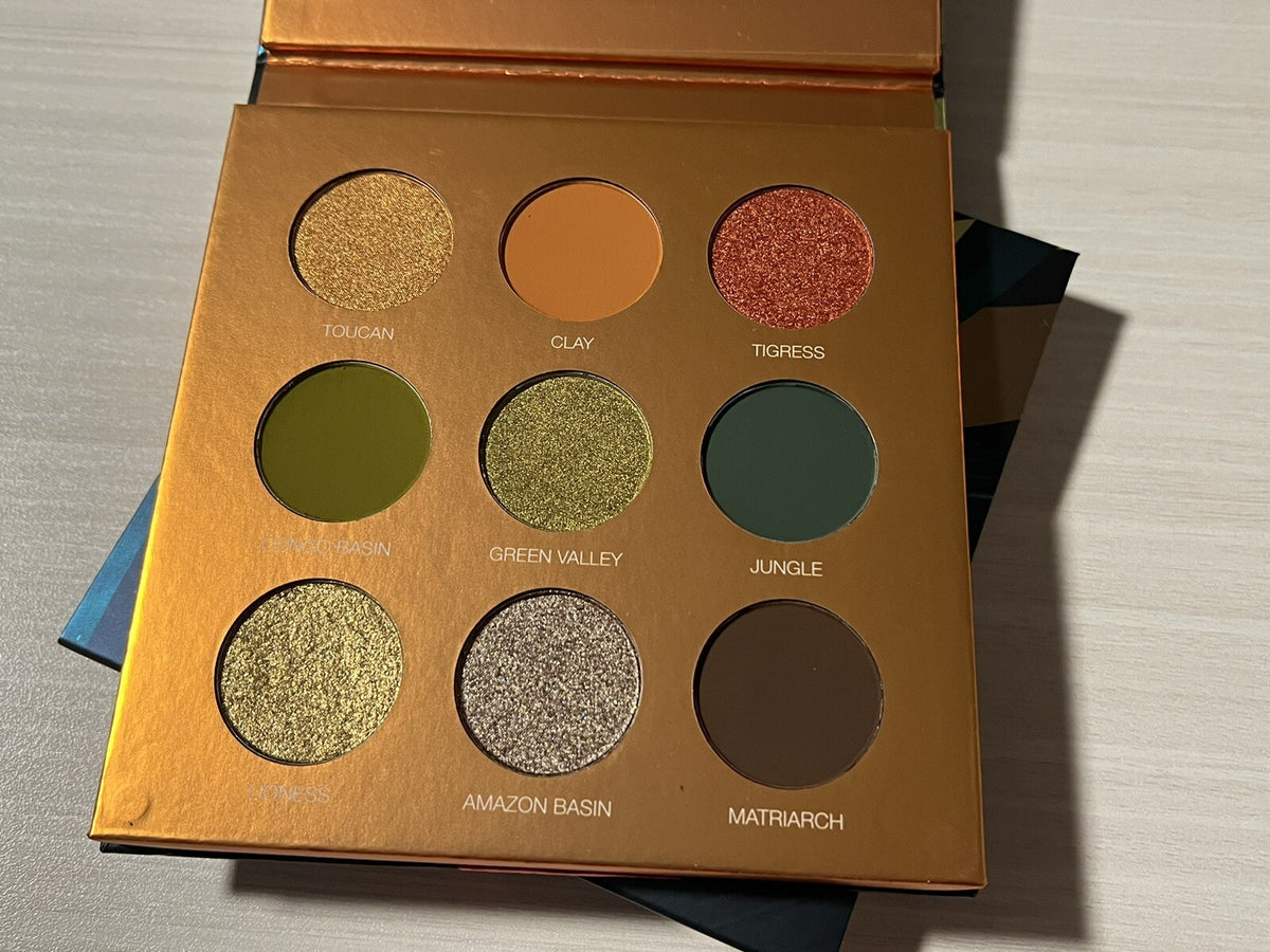 Safari Raine Eyeshadow Palette - 9 Earth Tones & Foil Shades for Creative Looks