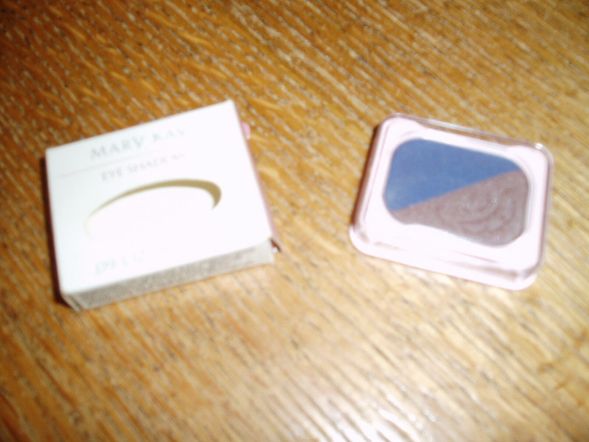 Mary Kay Bluebonnet & Hickory Eye Shadow #3379 - 0.09 oz. Discontinued