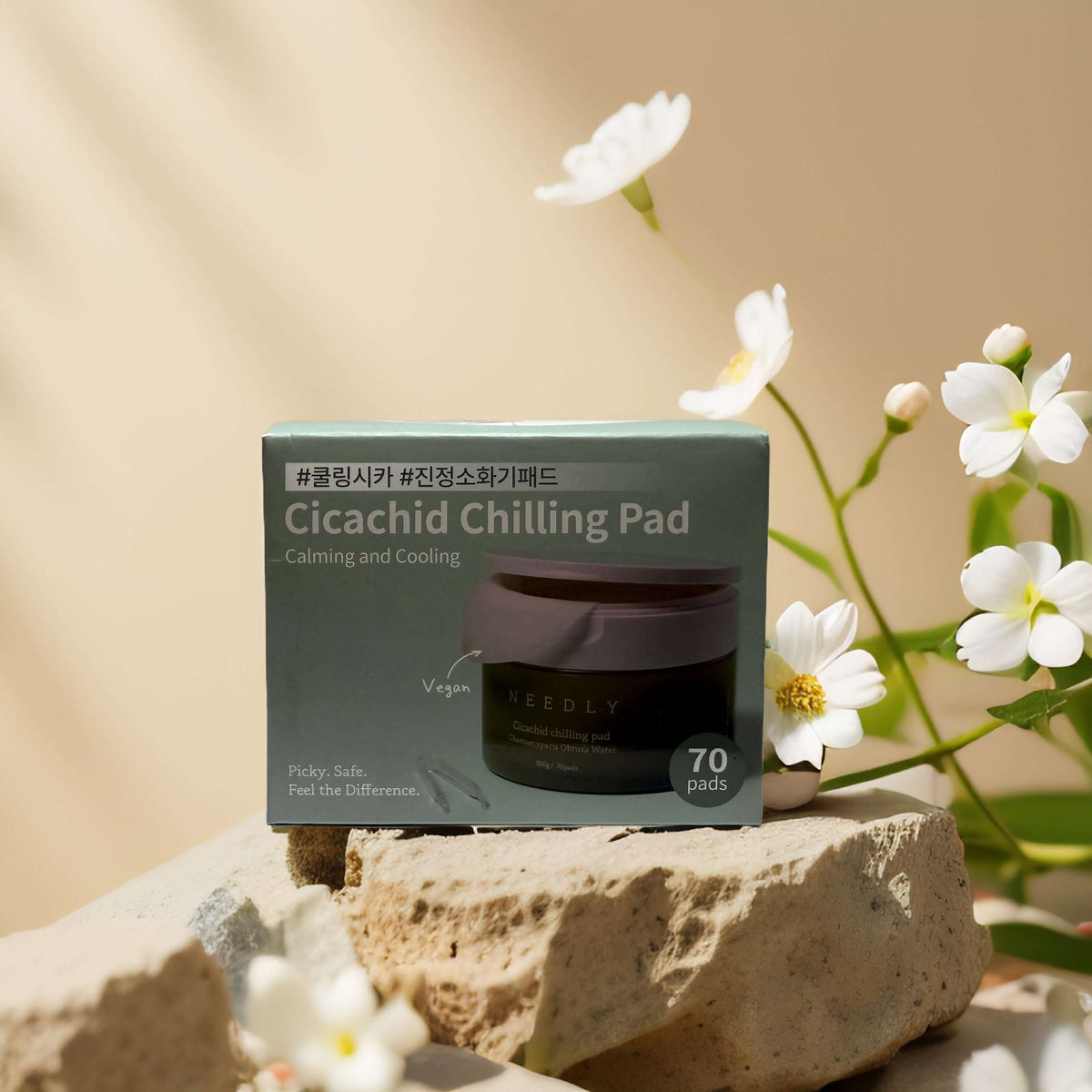 Vegan Calming Toner Pads for Sensitive Skin - 70 Large Cooling & Hydrating Cotton Pads