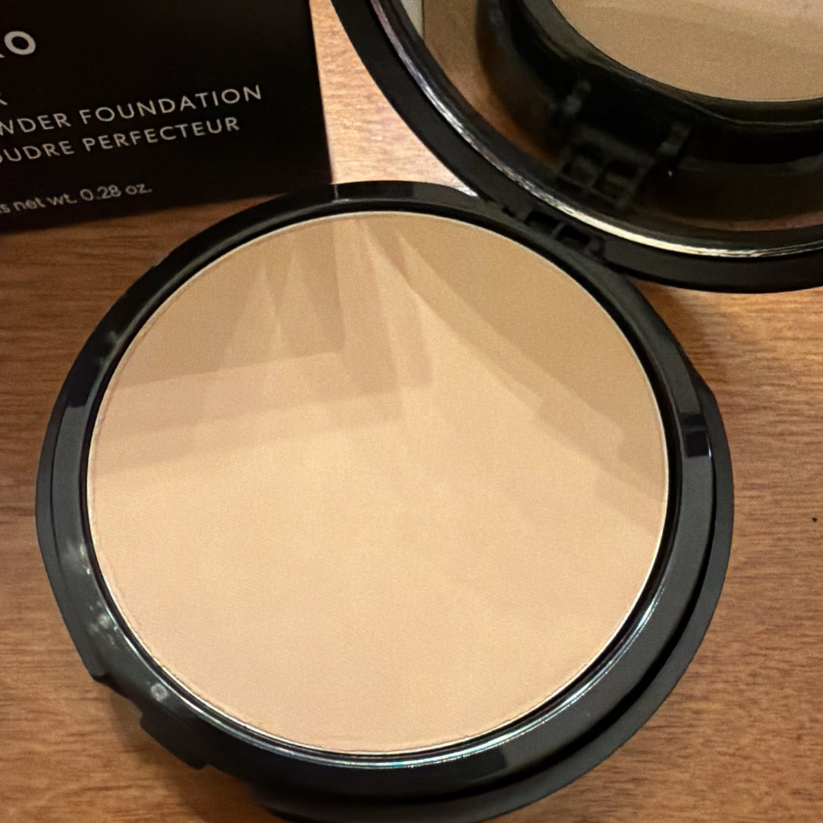 BareMinerals Barepro 16HR Skin-Perfecting Powder Foundation .28Oz - Light 22 Cool