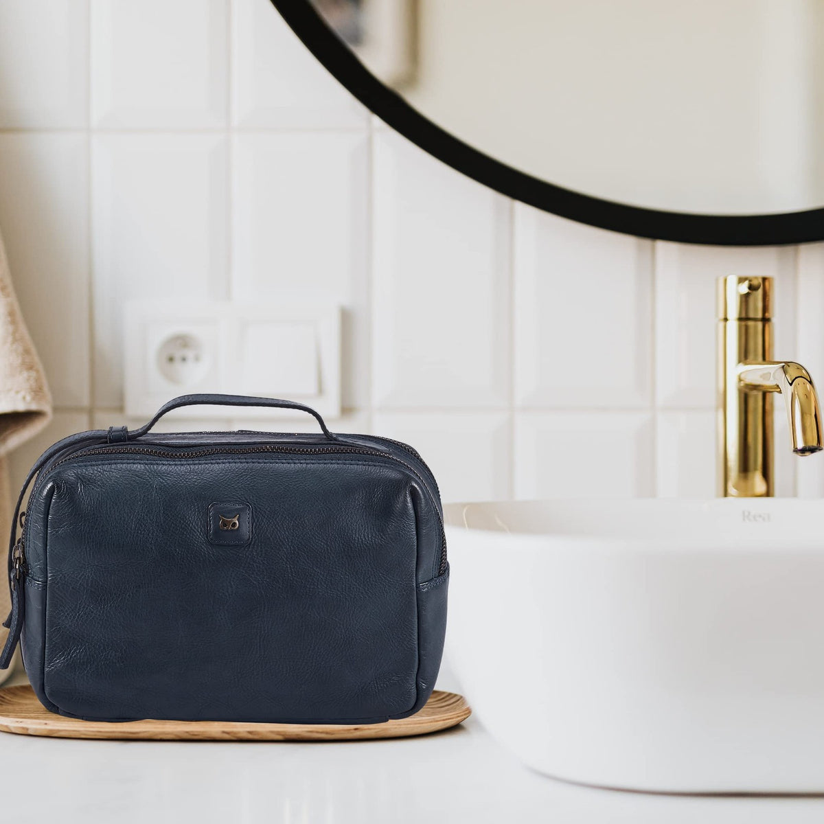 Leather Toiletry Bag Dopp Kit for Men Women Travel Organizer