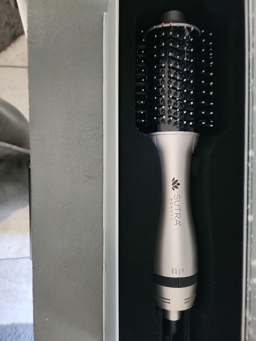2 Inch Professional Ionic Blowout Hair Brush Silver Nib for Styling