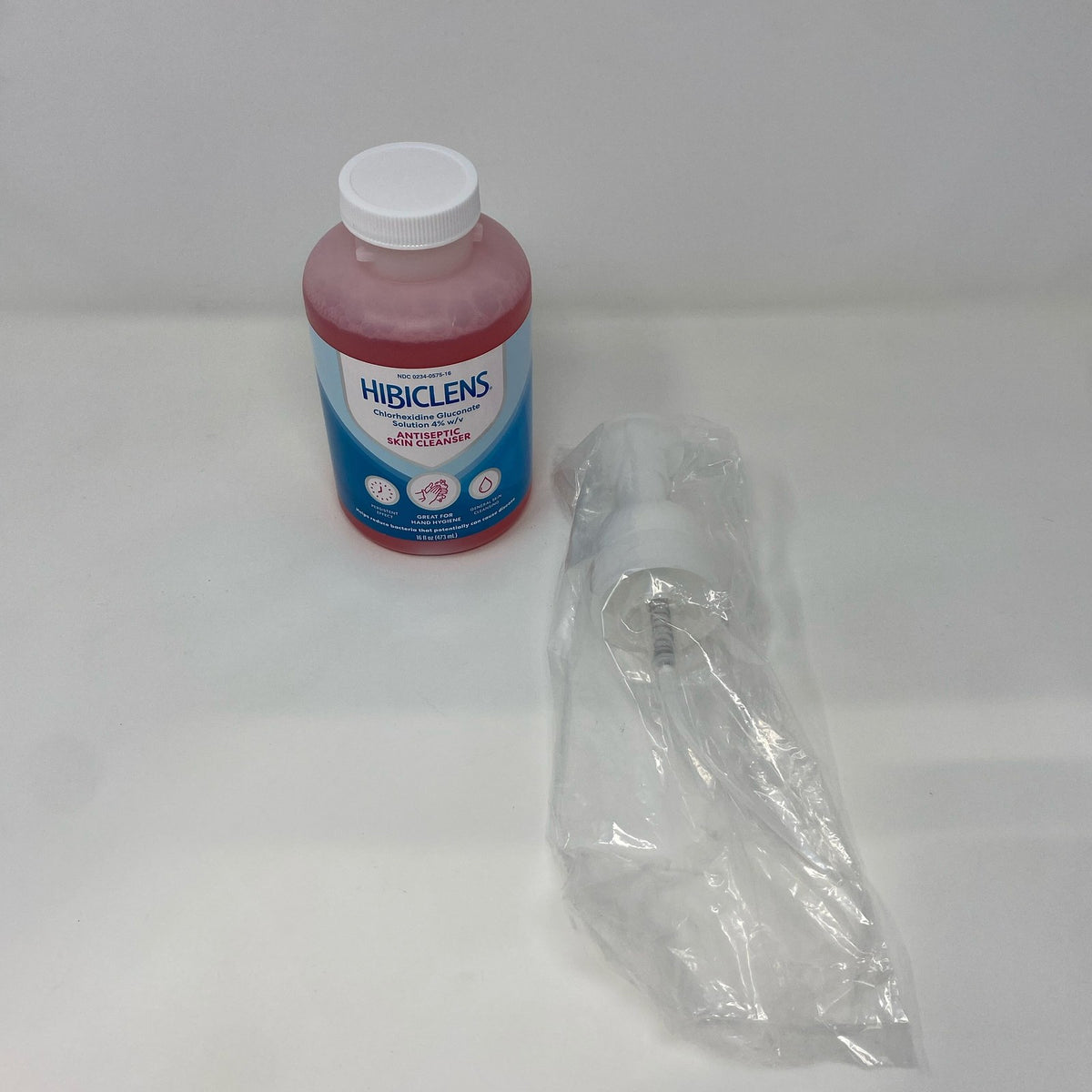 Antiseptic Skin Cleanser with Foaming Pump - 16 oz