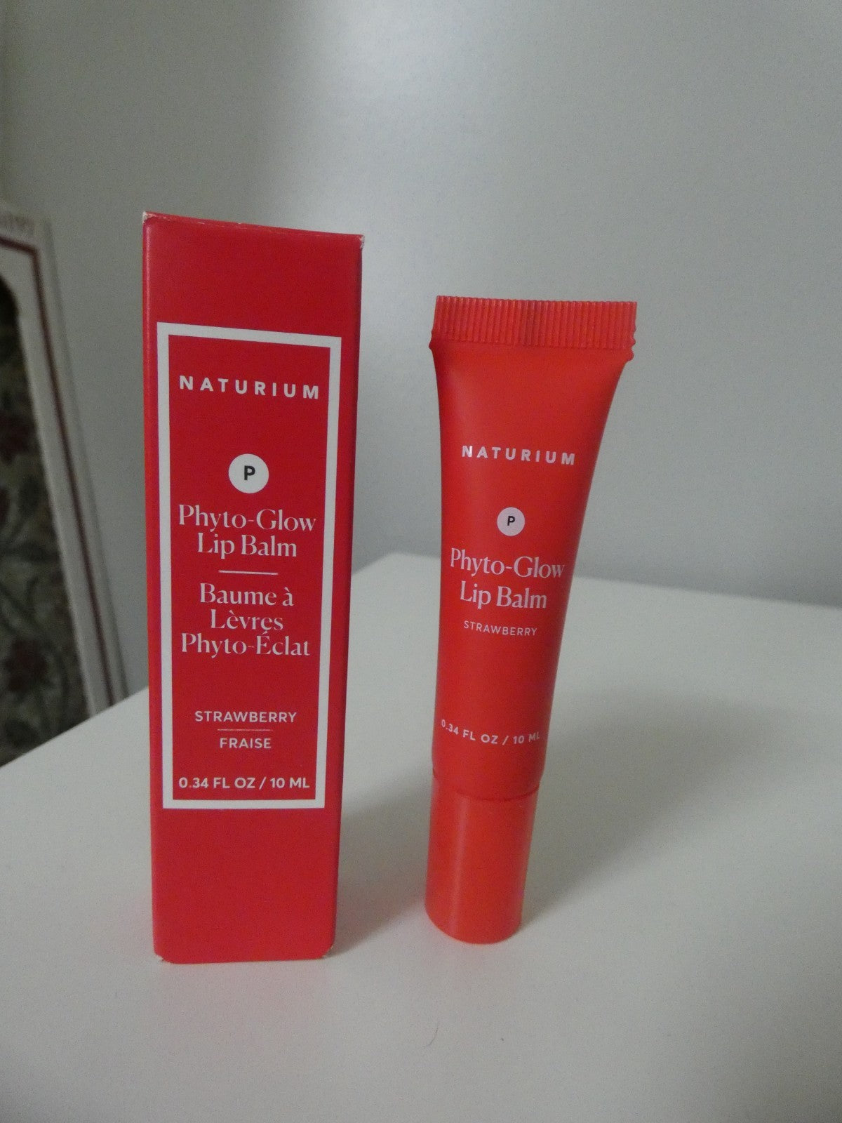 Lip Balm Strawberry Natural Moisturizer 0.34 fl oz - Phyto Glow