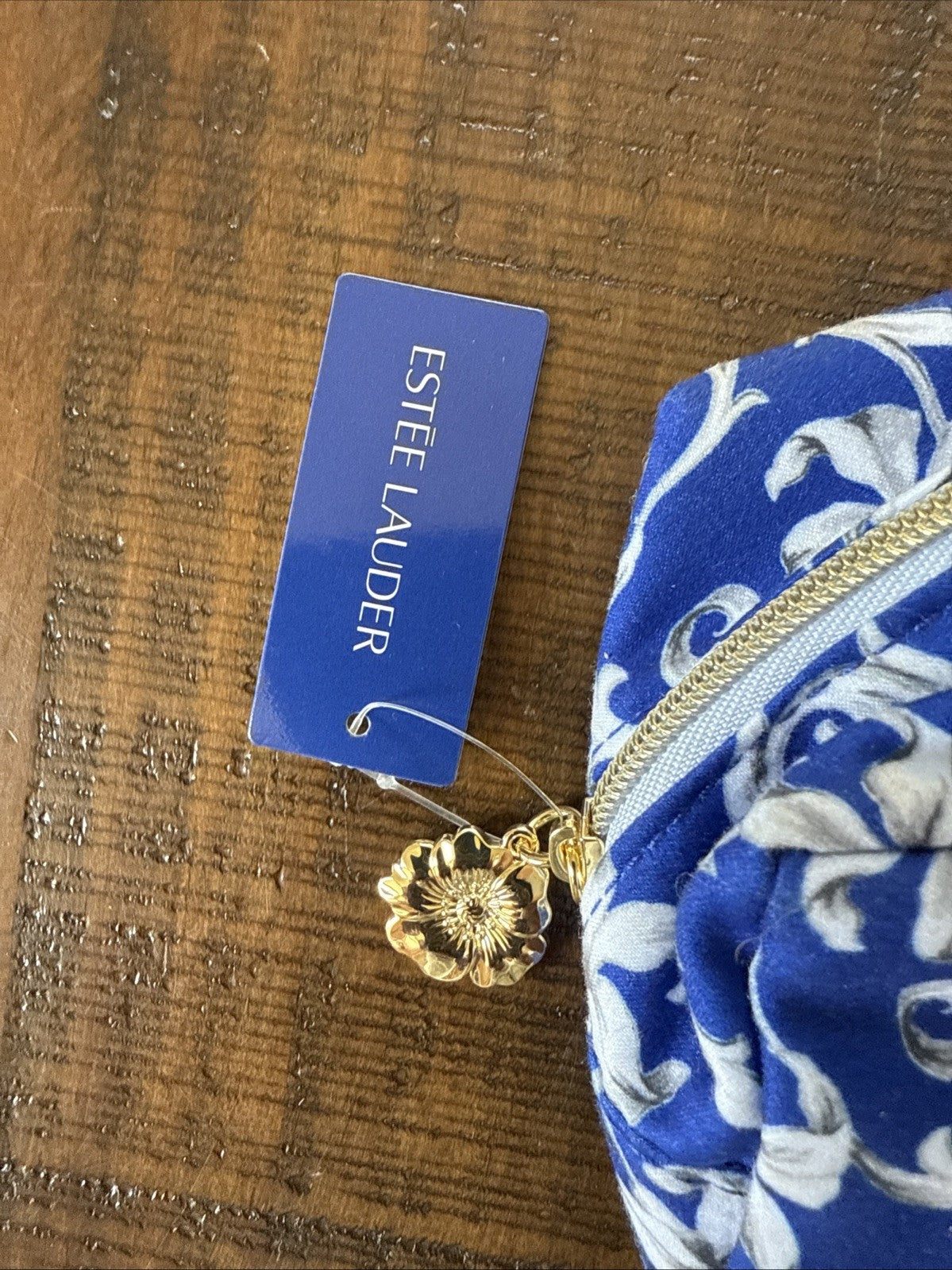 Estée Lauder Makeup Cosmetic Bag with Blue White Flower Print – Travel Organizer