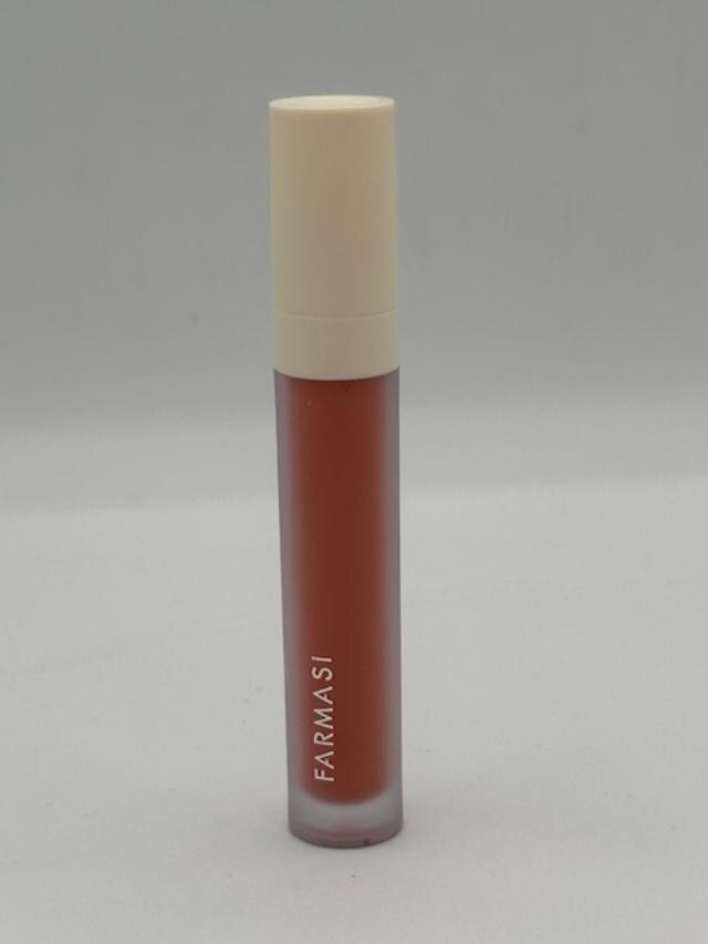Liquid Matte Lipstick She's a Peach - Long Lasting, Vibrant Color