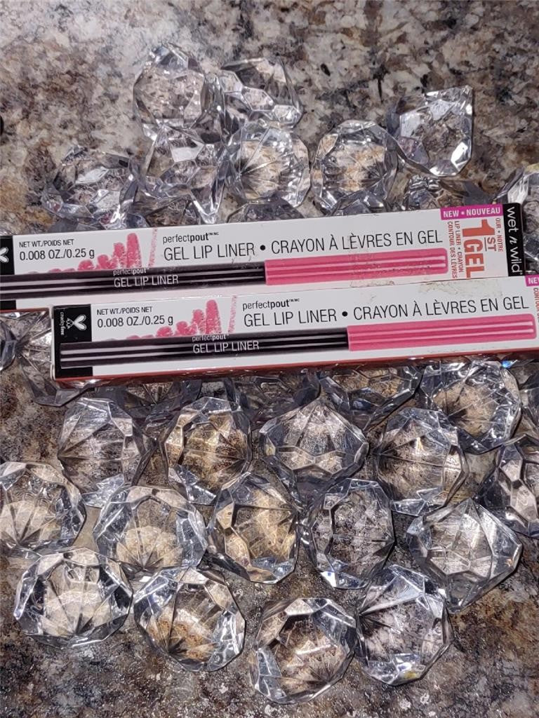 Wet N Wild Gel Lip Liner #655A Flamingos Set - Long-Lasting Makeup