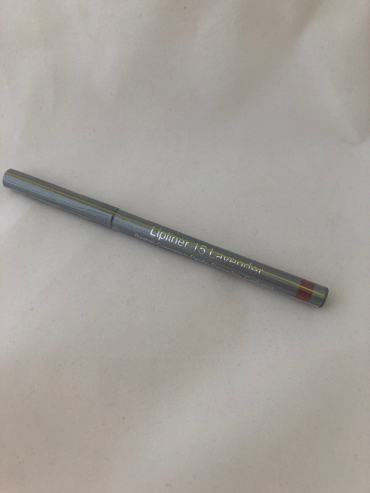 Rashell Lavender Lip Liner Pencil - New Sealed