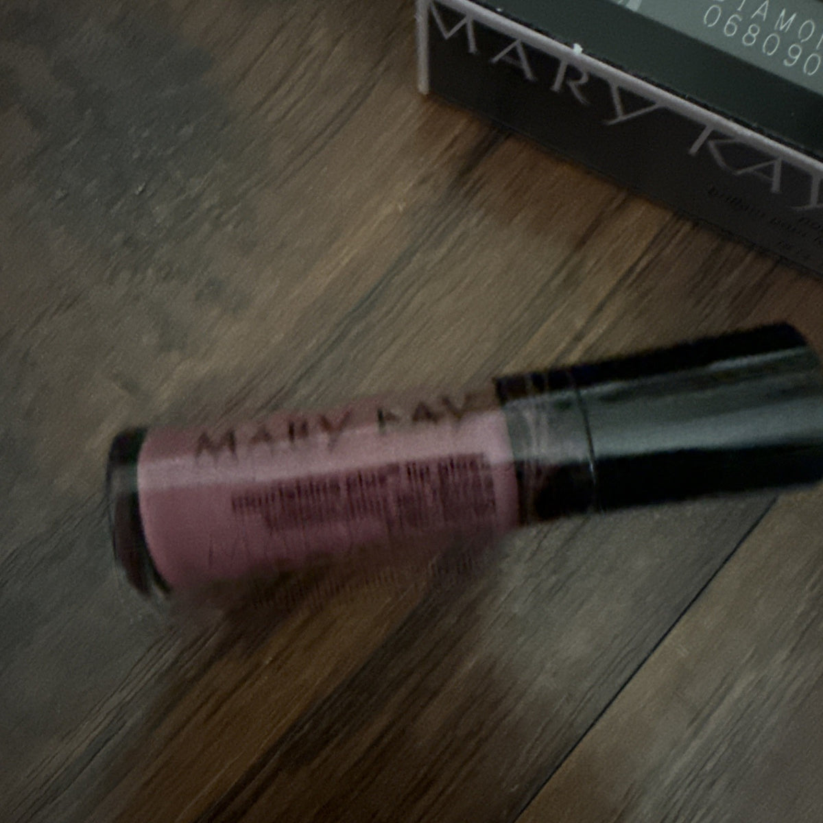 Mary Kay Pink Diamonds Nourishine Lip Gloss Full Size 0.27 fl oz - New
