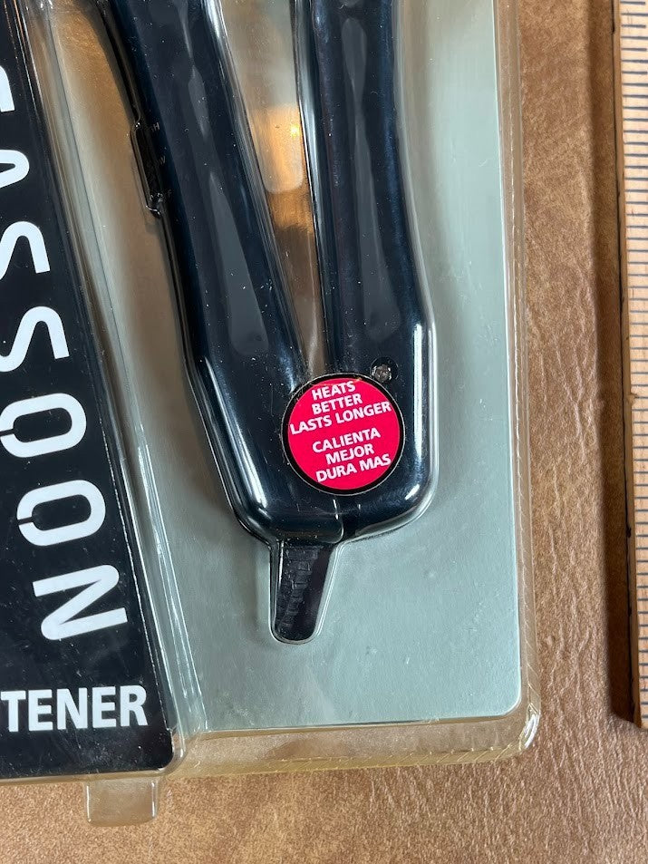 Vidal Sassoon High Heat Straightening and Smoothing Iron VS129C - Hair Styling Tool