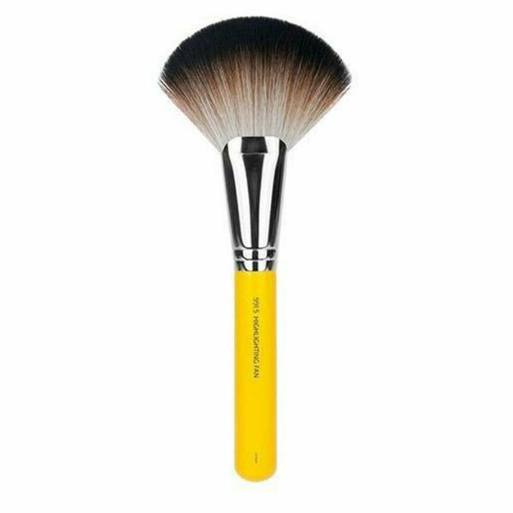 Highlighting Fan Makeup Brush - Vegan Synthetic Hair, Professional Finish